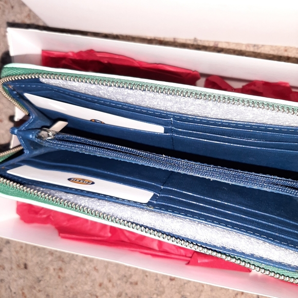 Fossil Sydney Zipper Wallet - Picture 2 of 3